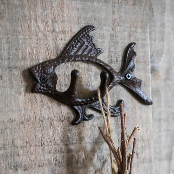 Liatinové lietajúce ryby háčik záhradu, nádvorie retro stenu háčiky železa ornament dekorácie
