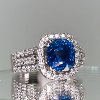 Huitan Vintage Blue Snubné Prstene pre Svadobné Luxusné Intarzované a Lesklé CZ Jednoduché a Elegantné Ženy Krúžky Striebornú Farbu a Nádherné Šperky