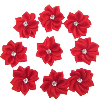 40Pcs Červené Malé Satin Kvety Textílie Drahokamu Kvety Appliques Šitie Dekorácie, Svadobné Odev 2.8 cm