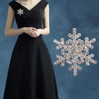 Nové módne nádherné kvalitné šperky brošňa šumivé snehu brošňa žena