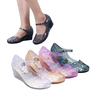 2021 nové plastové sandále dámske transparentné non-slip pláže topánky